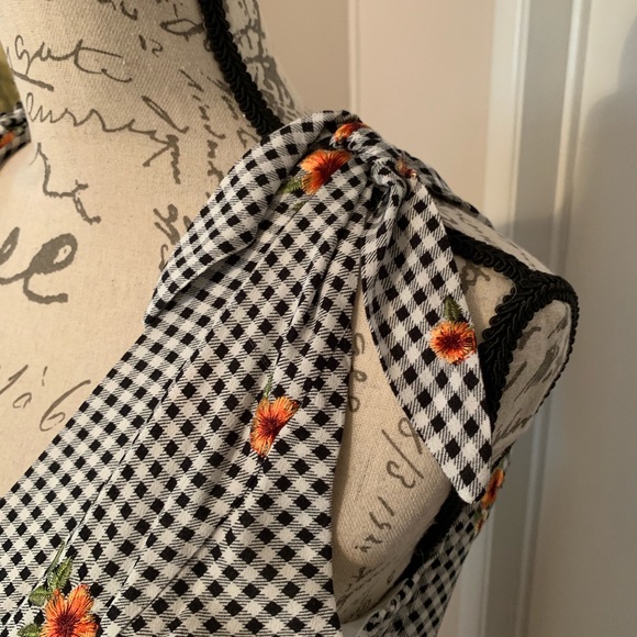 SOLD OUT - Picture 7 of 8